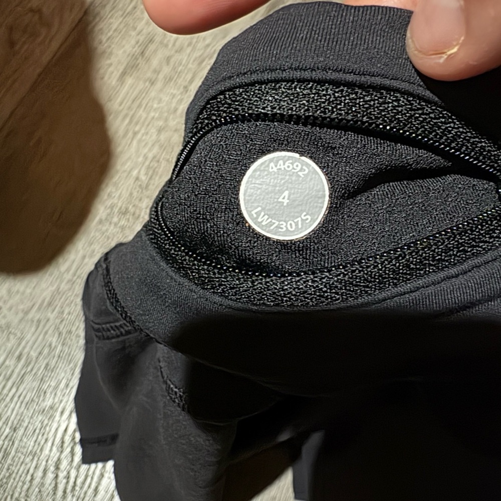 Lululemon Athletica Women's Black Groovy Run Shor… - image 6